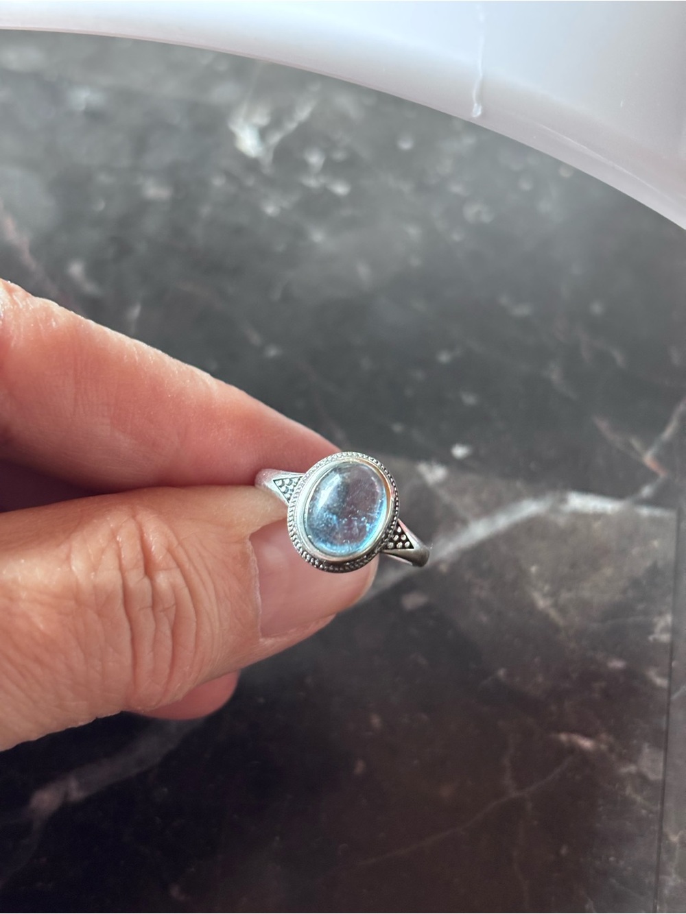 Sterling Silver aquarium Oval Ring - Blue Opalescent
